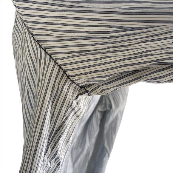 MAX VOLMARY Diamonds And Pearls Striped Button Front Blouse Blue White 14 - Picture 11 of 13